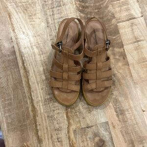 Lucky Brand Sandals size 9.5 tan